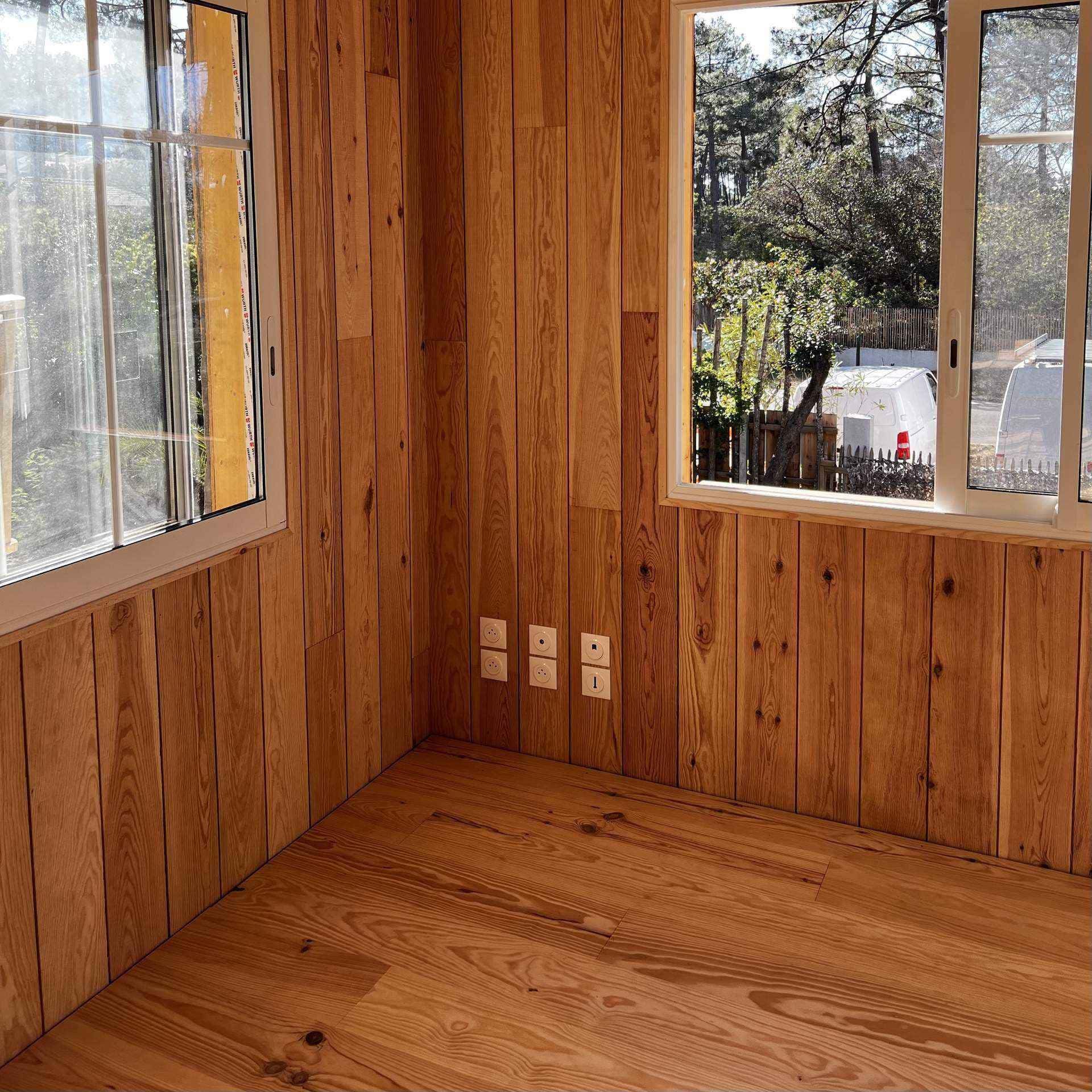 Volige rainures et languettes en pin maritime (volige mi bois)